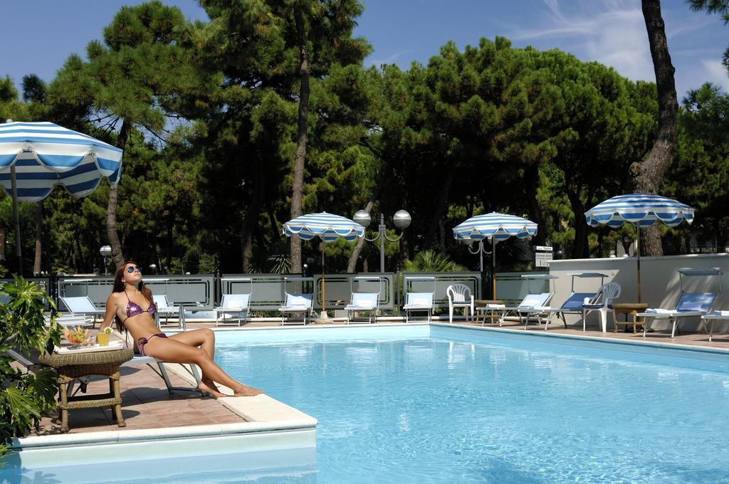 מילאנו מריטימה Hotel Imperiale מראה חיצוני תמונה